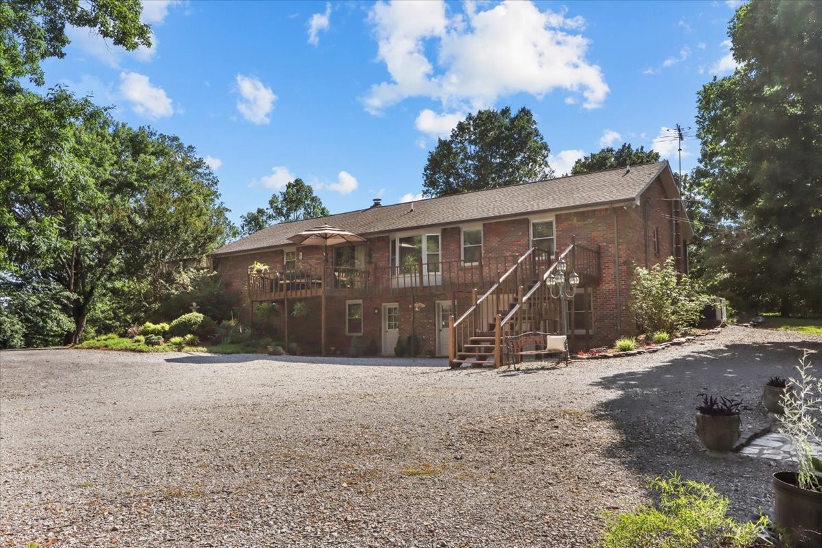 3438 Highway 13 N