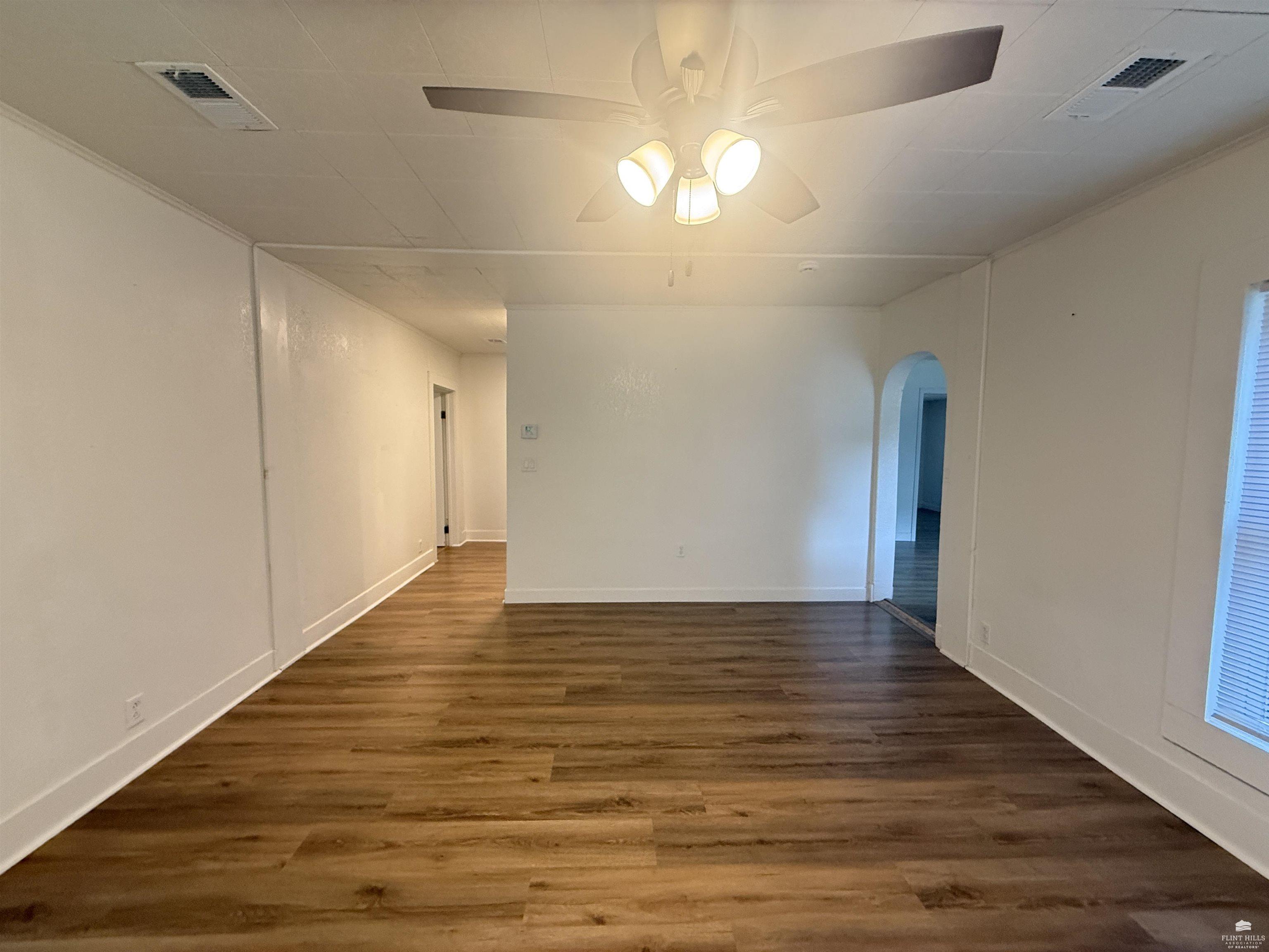 216 W Elm Street