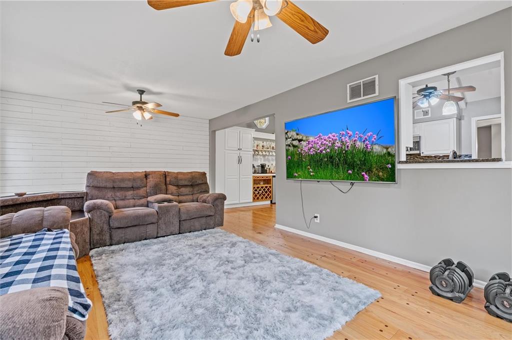 9705 NW Hampton Woods Drive