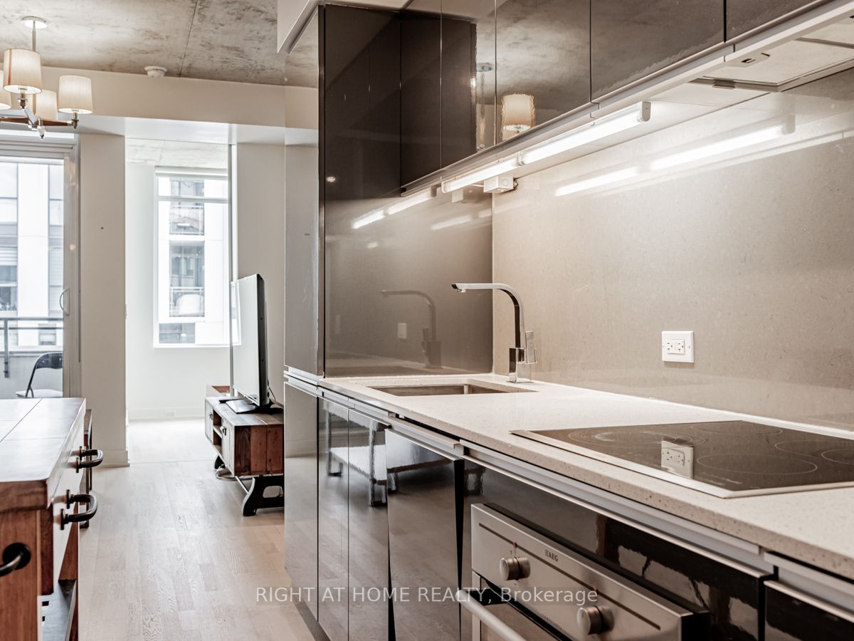 20 Gladstone Ave 602