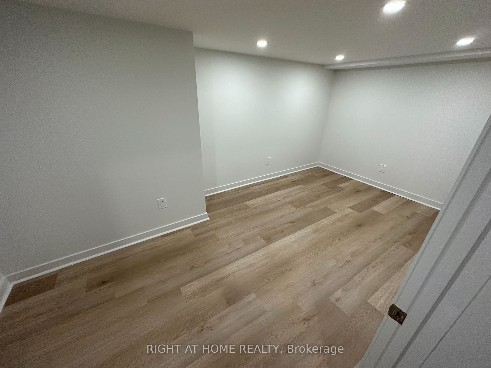 37 Cannon Rd Lower