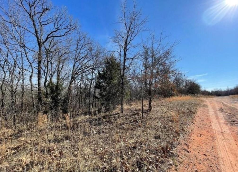 Great acreage to build your dream home! Mobile home allowed. Several acreages in this subdivision to choose from, Easy access to Lake Thunderbird and quick access to Highway 9!