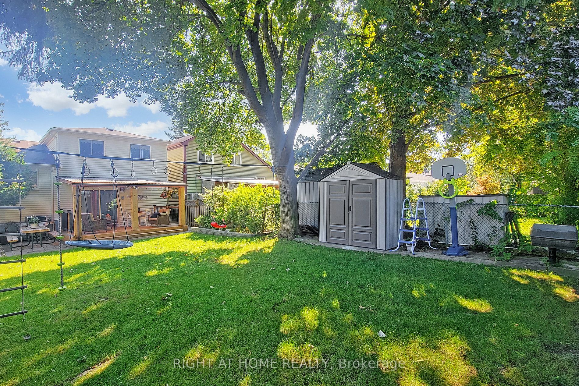 12 Plaisance Rd