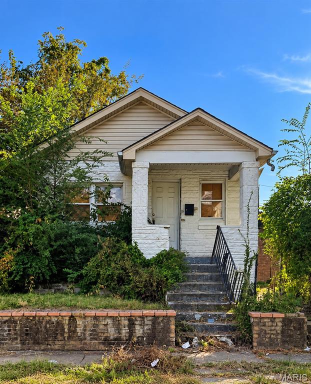4758 Highland Avenue