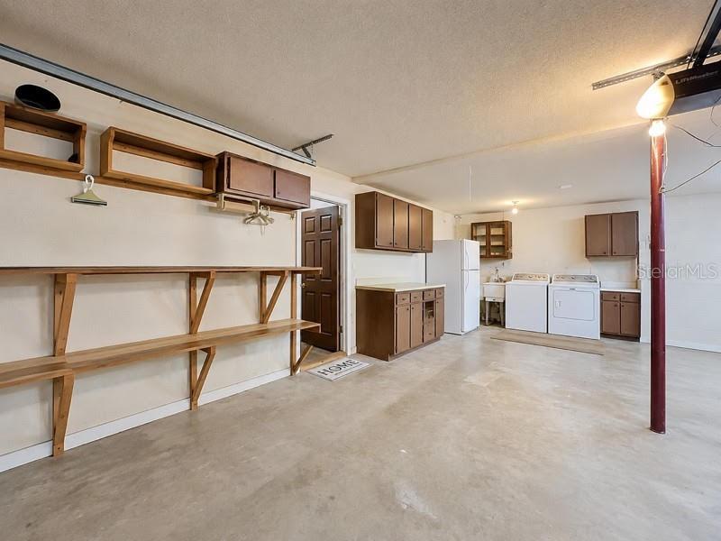 1511 Glastonberry Road