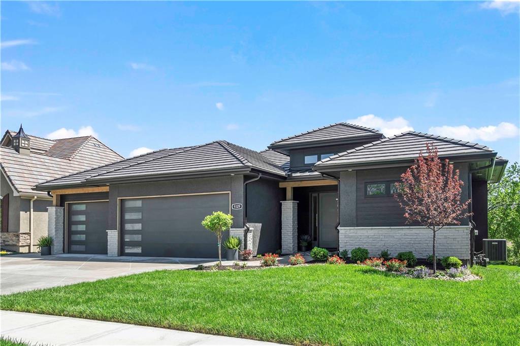2809 W 175th Place