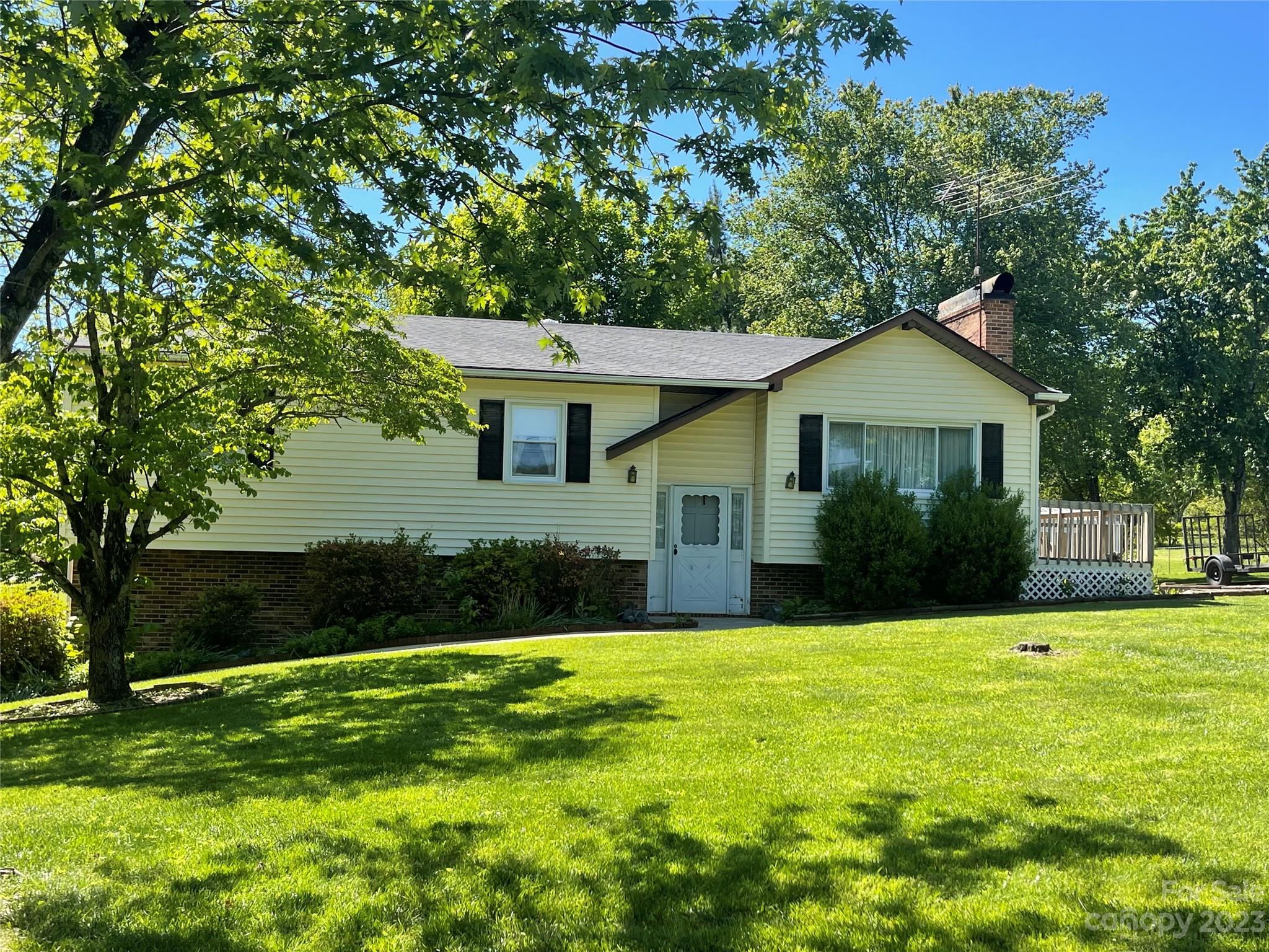 2541 Brentwood Circle