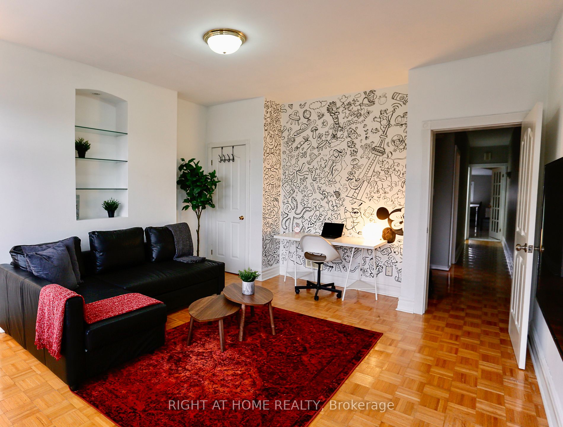 12 N Foxley St 2nd/3rd