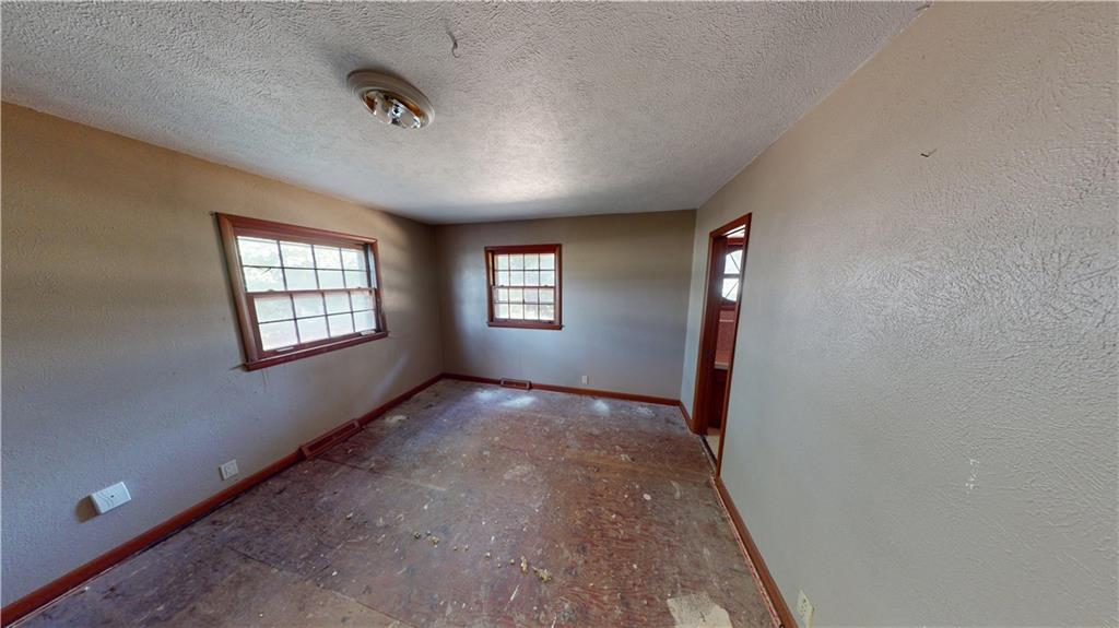 1015 E Quincy N/A