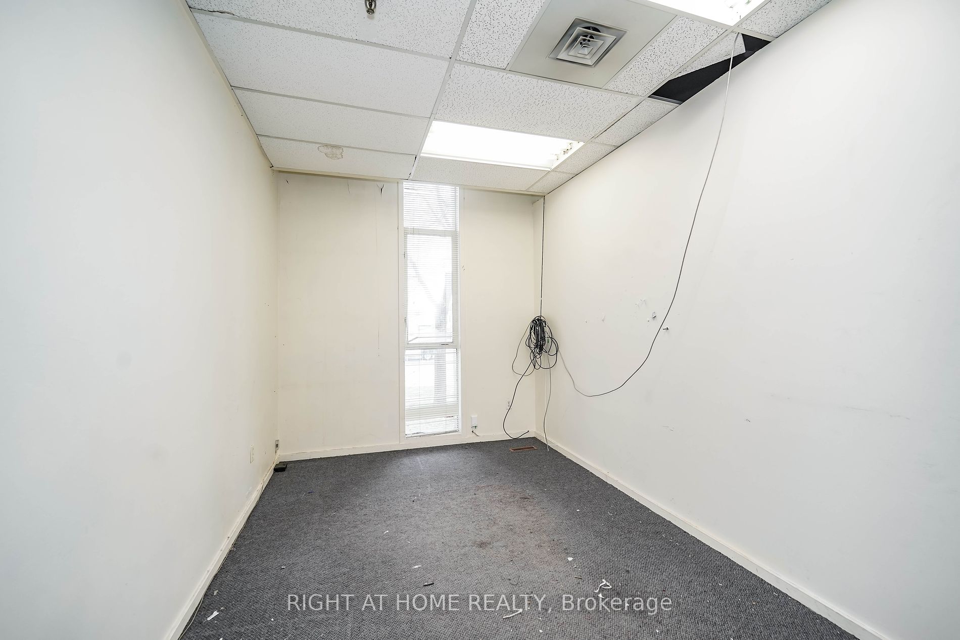 26-30 Six Point Rd Ofc (B)