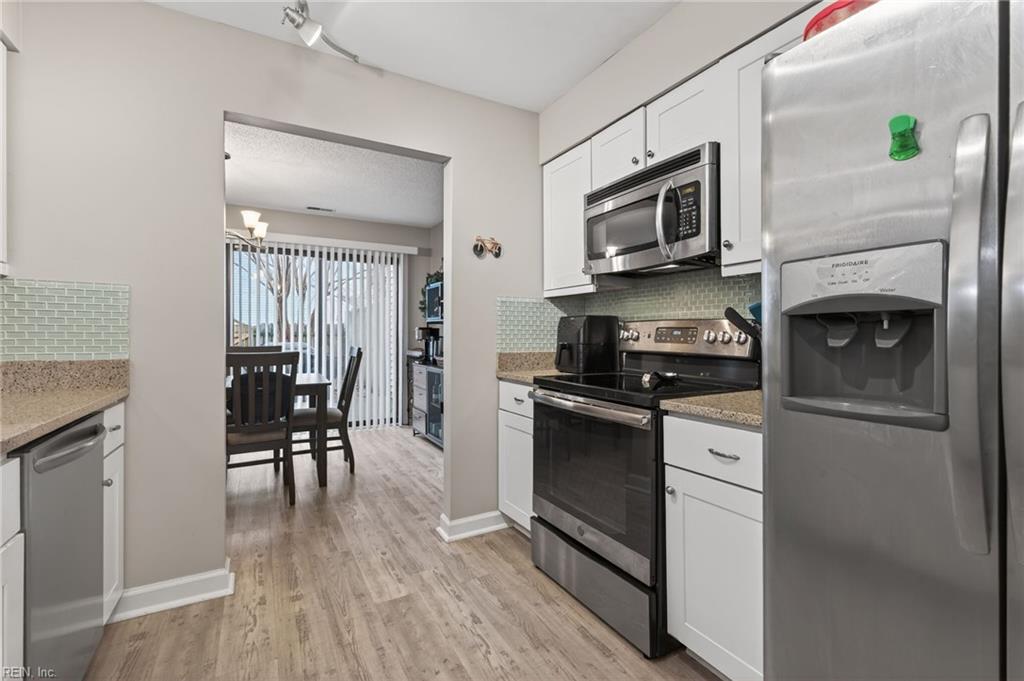 1512 Colonnade Drive