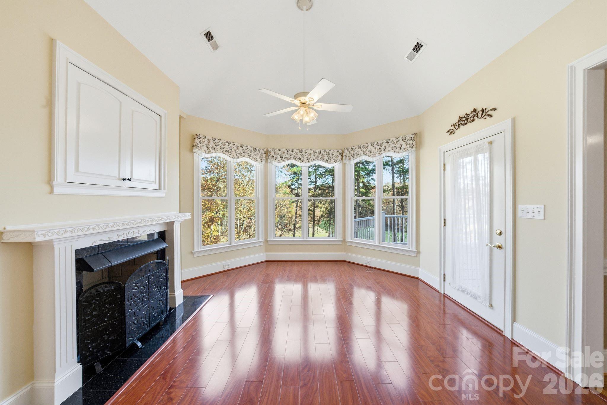 211 Harbor Ridge Drive