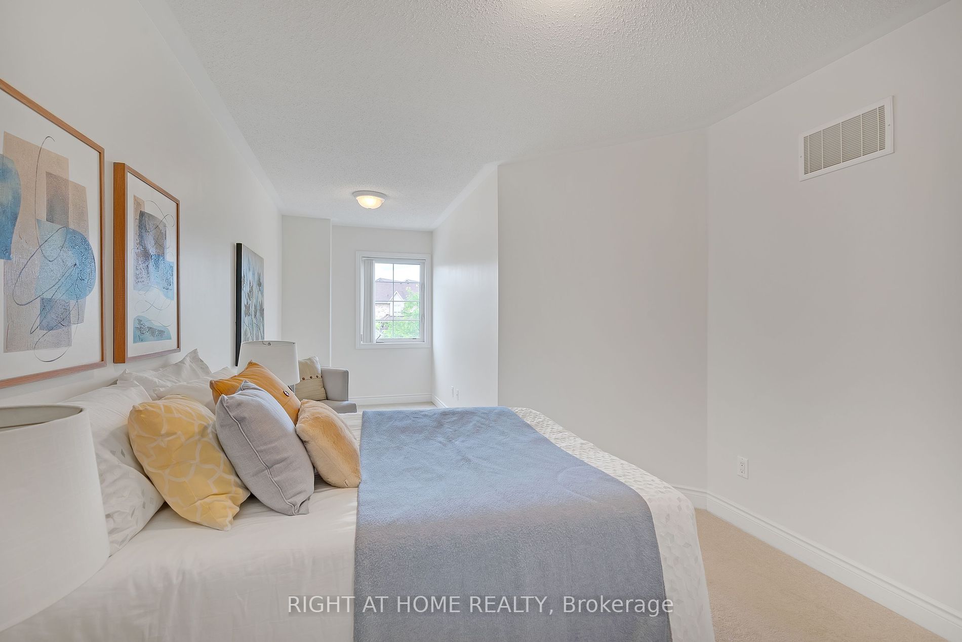 682 Wendy Culbert Cres