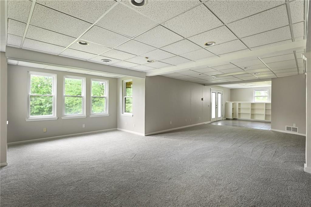 9201 N Charlotte Court