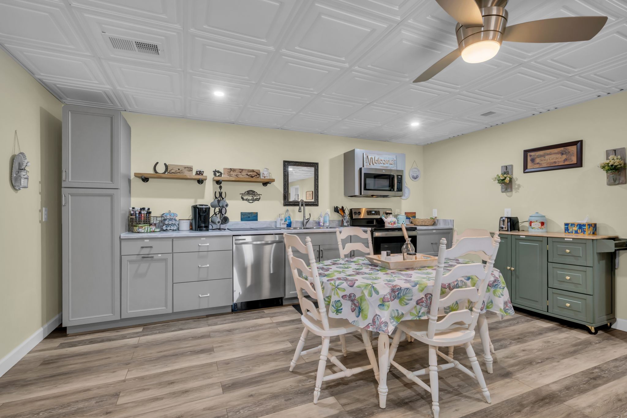 1140 Bear Hollow Dr