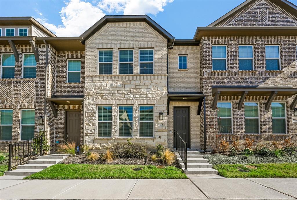 Discover this stunning, move-in-ready townhome at 2226 Adena Springs Drive, Allen, TX! Perfectly located just minutes from major highways, this home offers convenience and modern living in the highly sought-after Allen ISD.
This thoughtfully designed home features bedrooms on every level, providing privacy and flexibility for any lifestyle. The first floor includes a guest bedroom with its own bathroom, the second floor boasts an open living area with a beautiful kitchen and the primary suite, and the third floor offers another guest bedroom with a private en-suite bathroom. There's also a dedicated office and a game room, ideal for working from home or enjoying leisure time.
The heart of the home is the chef-inspired kitchen, featuring a large eat-in island, energy-efficient stainless steel appliances, sleek quartz countertops, 42-inch pure white shaker cabinets, a stylish mosaic tile backsplash, and a spacious pantry. With bright, open spaces and upscale finishes throughout, this home is perfect for entertaining or relaxing.
Situated in a vibrant community and close to shopping, dining, and entertainment, this home has it all. Whether you're looking for space, style, or an excellent location, this townhome is a must-see.
Don't miss the opportunity to call this beautiful property home. Schedule your tour today and experience modern living at its finest!