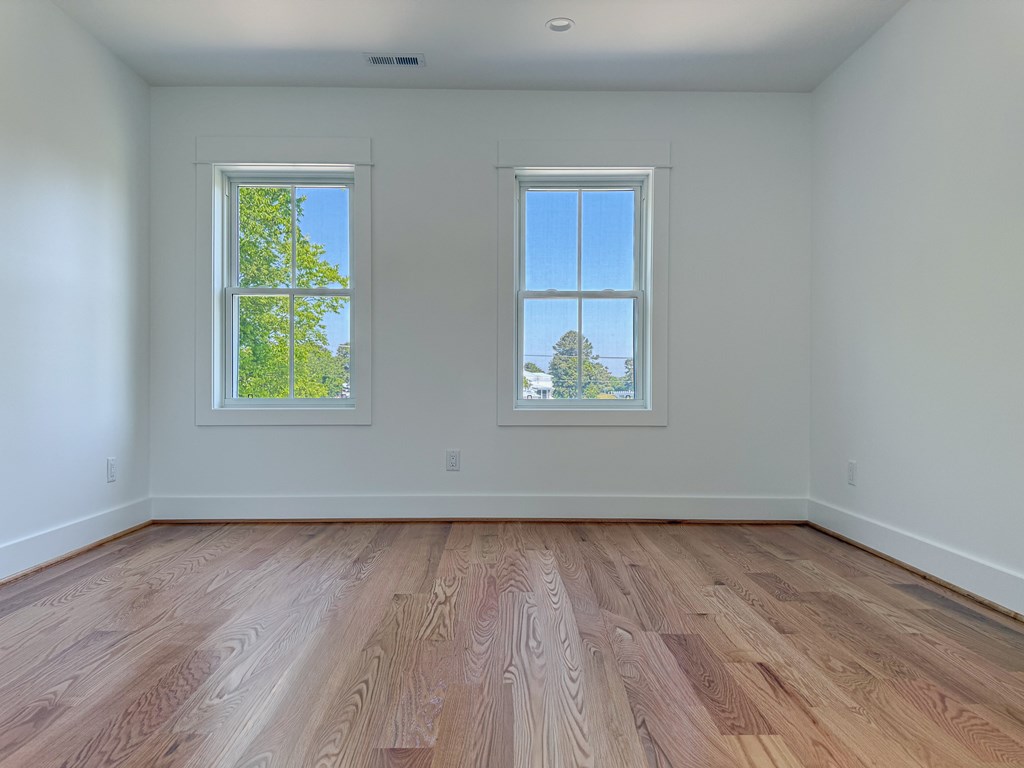 714 Monroe Ave 32