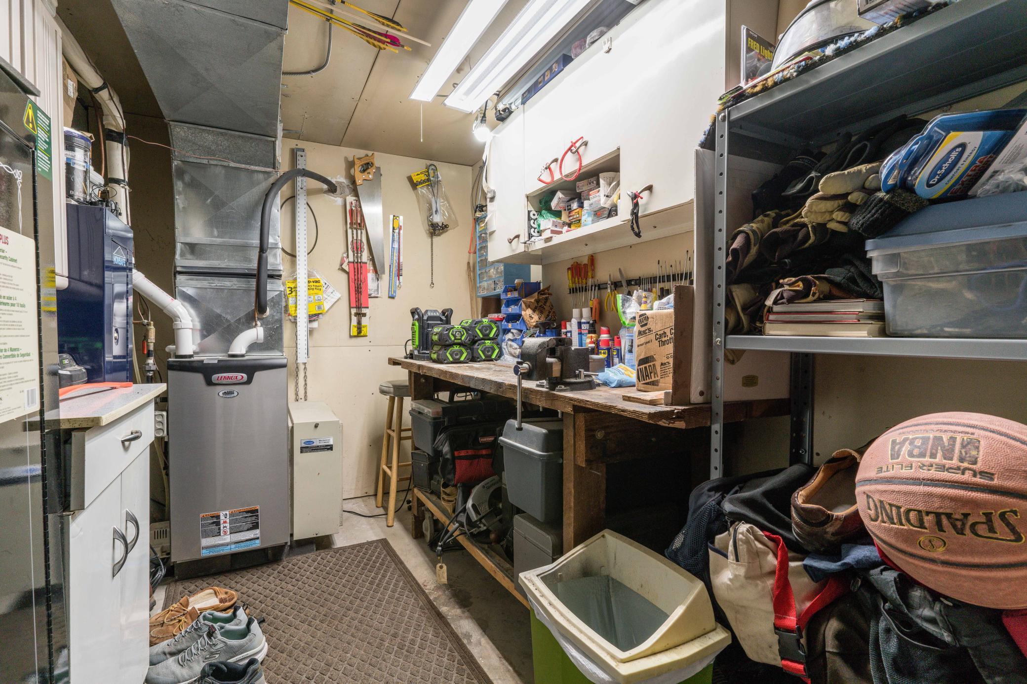 23490 Cottonwood Lane