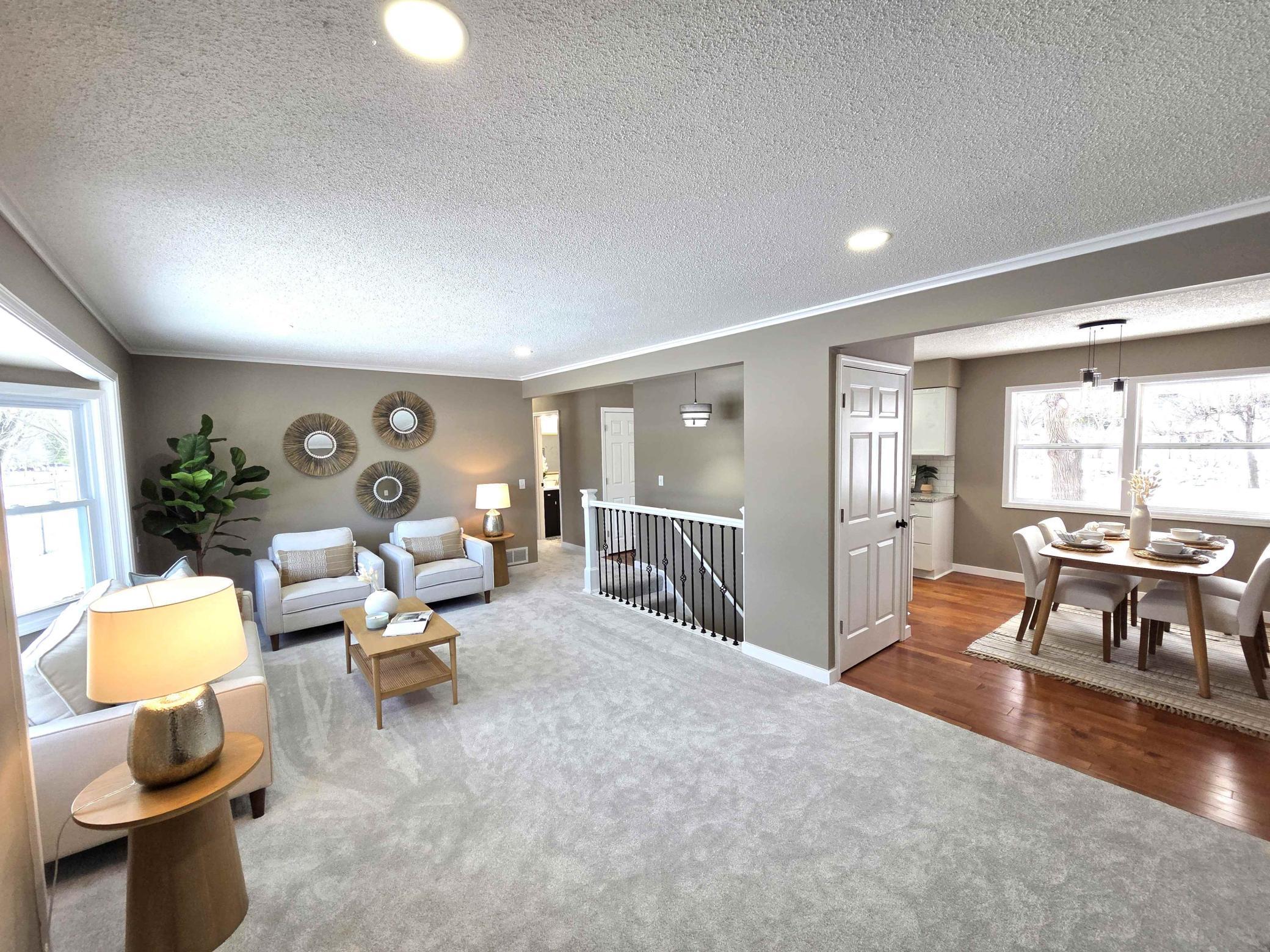 11209 Independence Avenue N