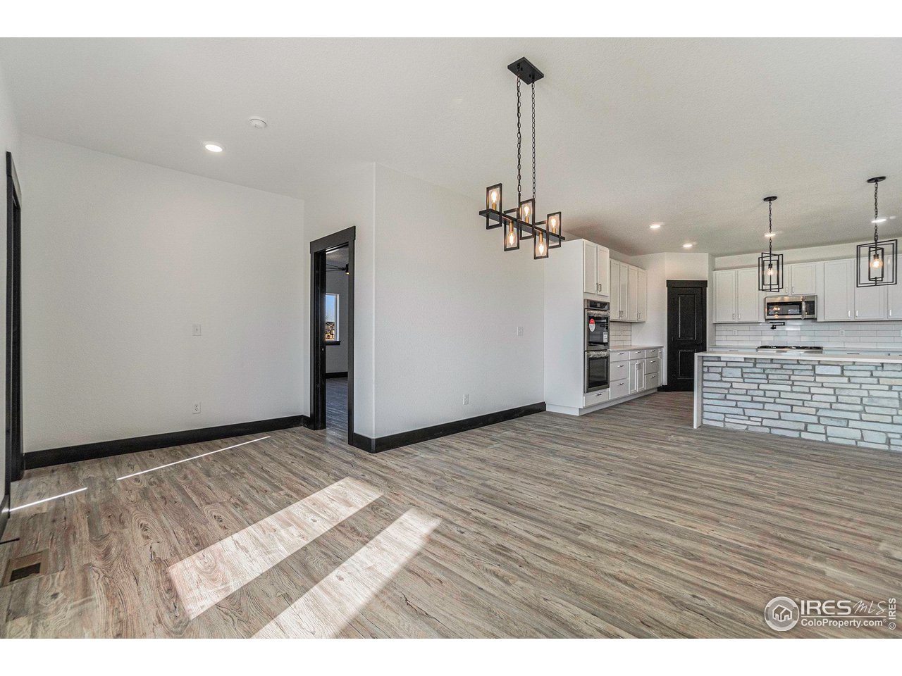 8759 Longs Peak Cir