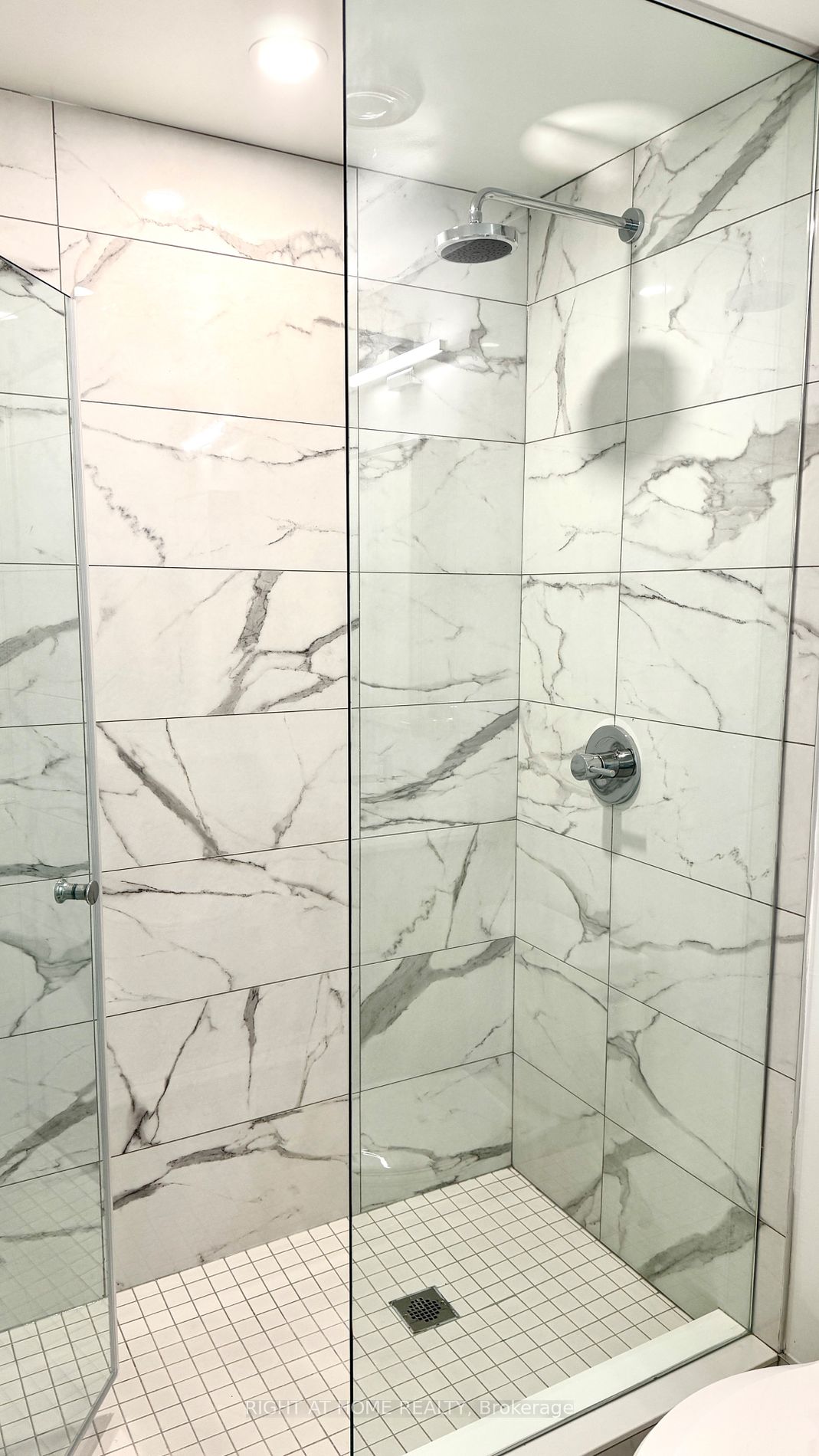 181 E Sheppard Ave 419