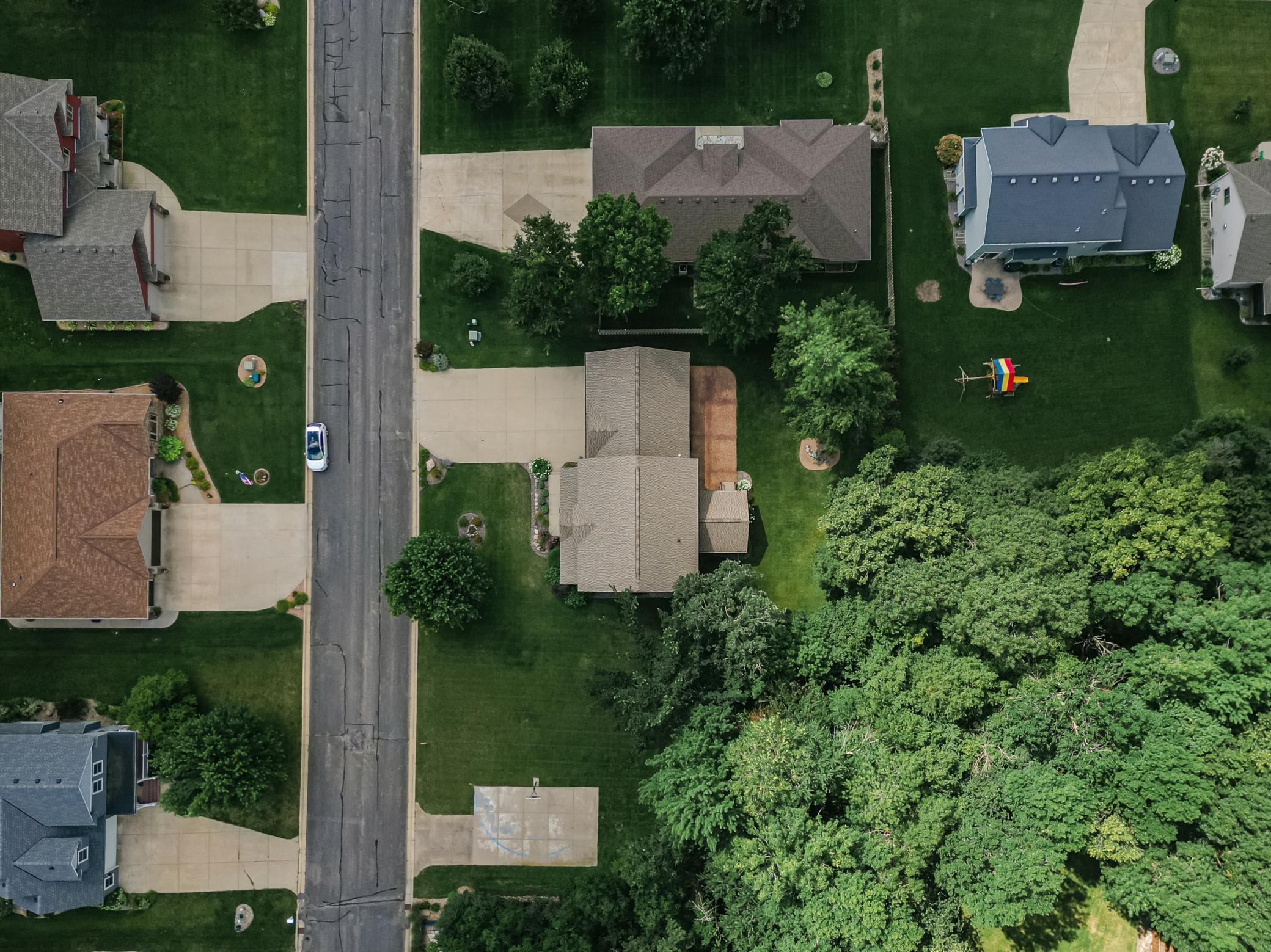 1301 Pondview Lane