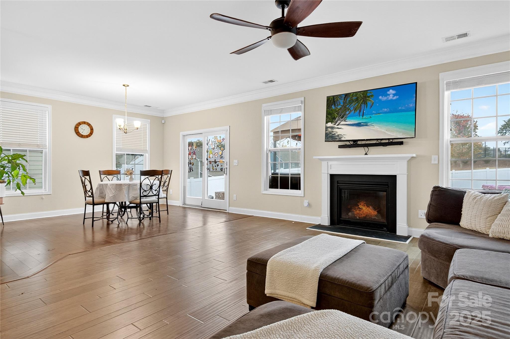 3930 Norman View Drive