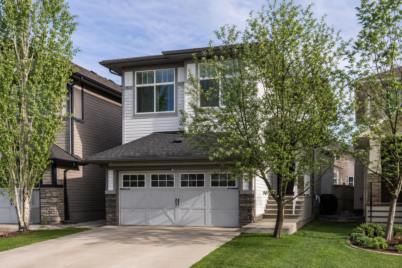 74 Hillcrest Street SW