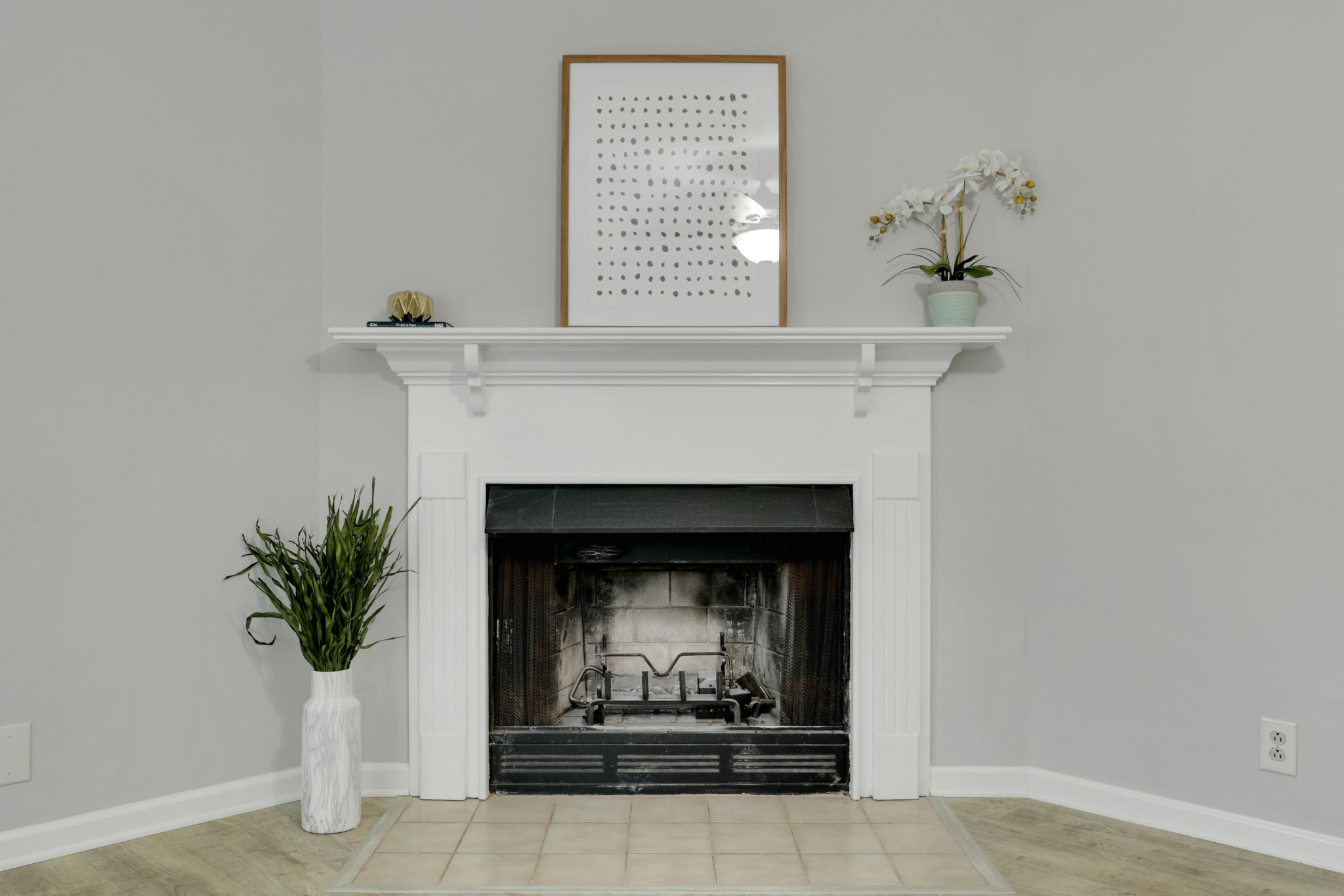 304 Hillside Ct