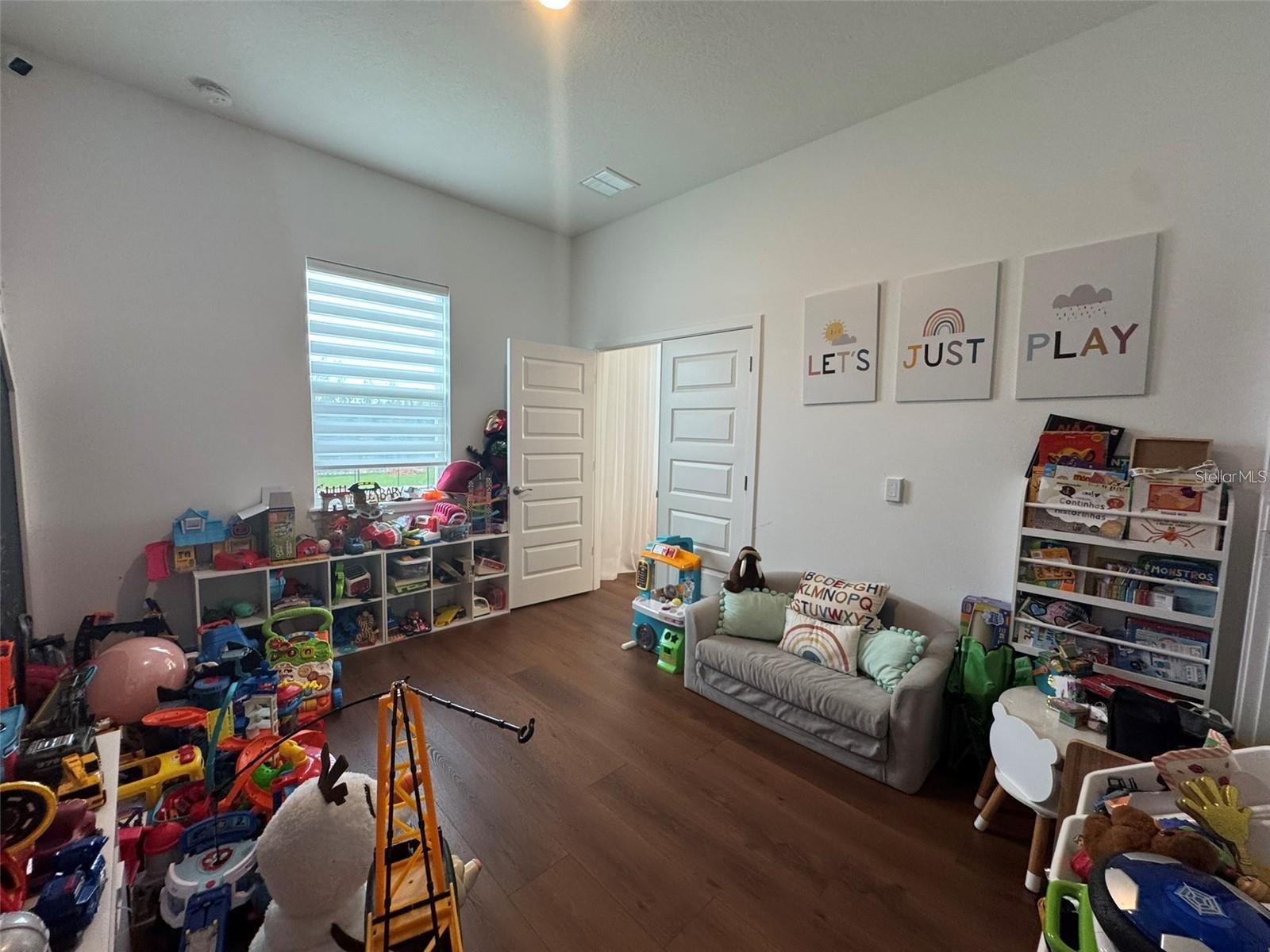 14931 Lebeau Loop