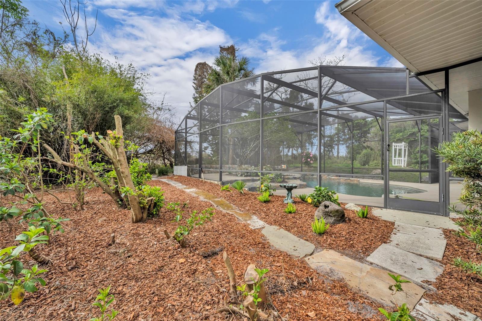 1800 Magnolia Avenue