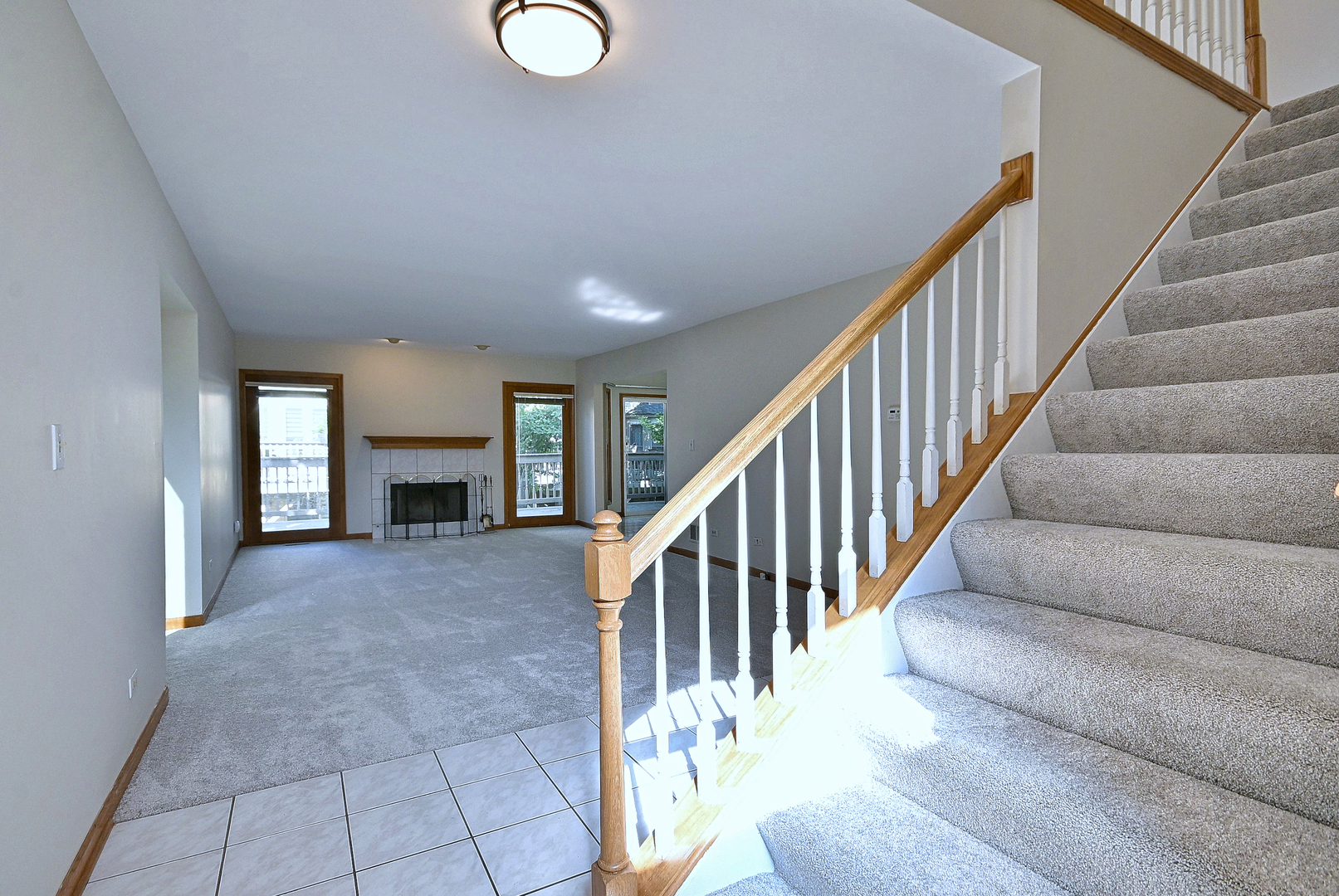 148 Schiller Square