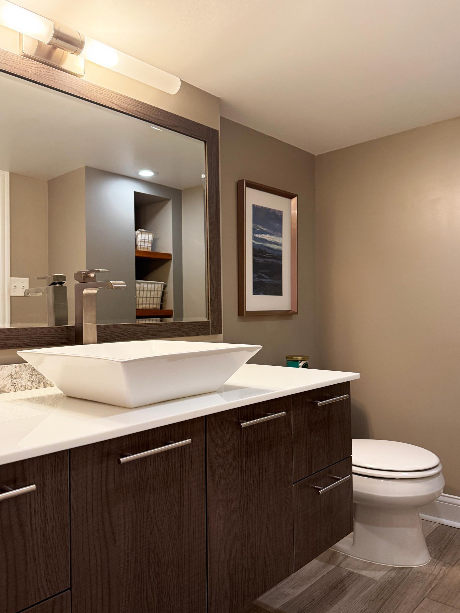 2420 Dunlap Street N