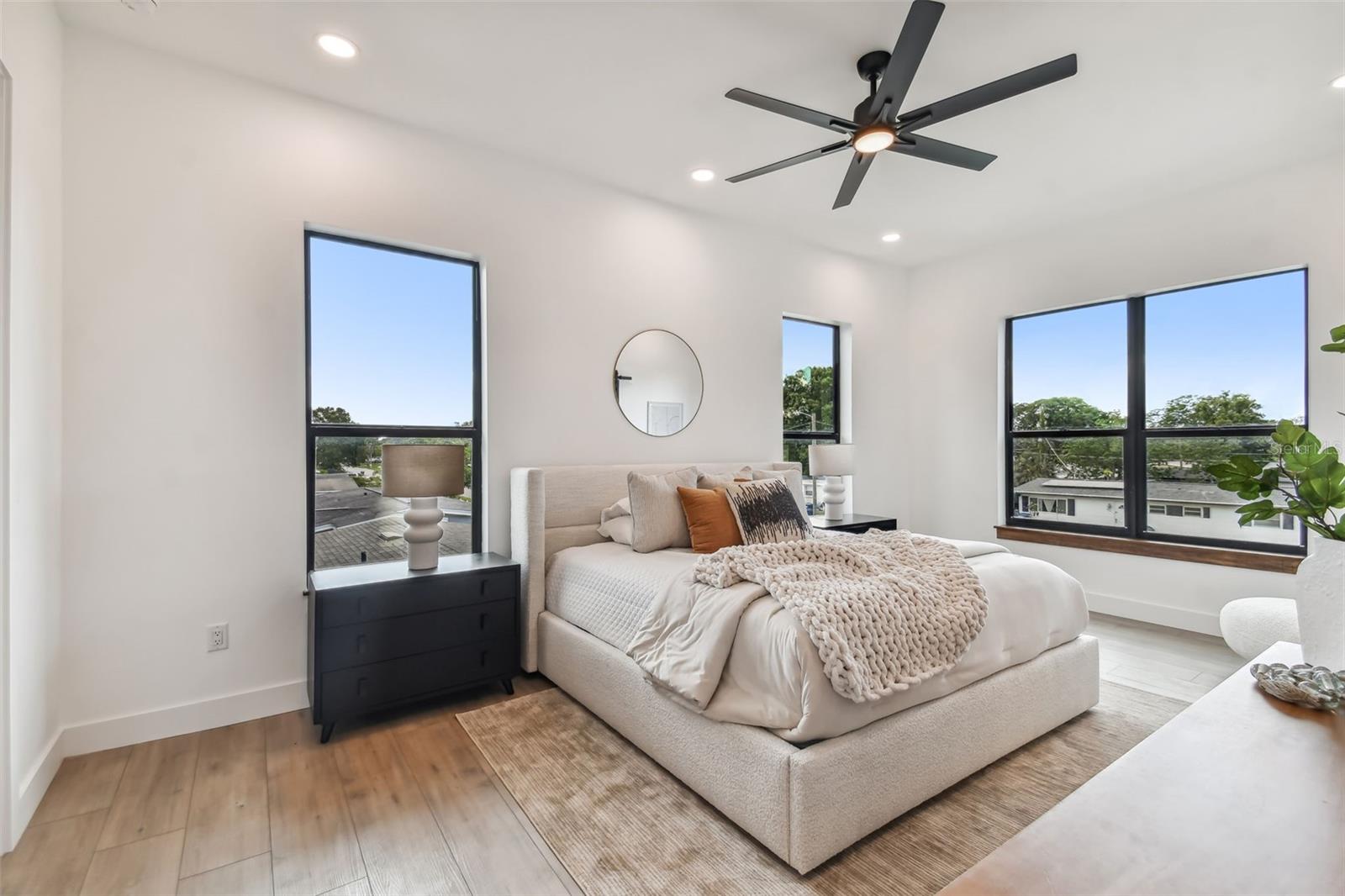 4717 W Oklahoma Avenue