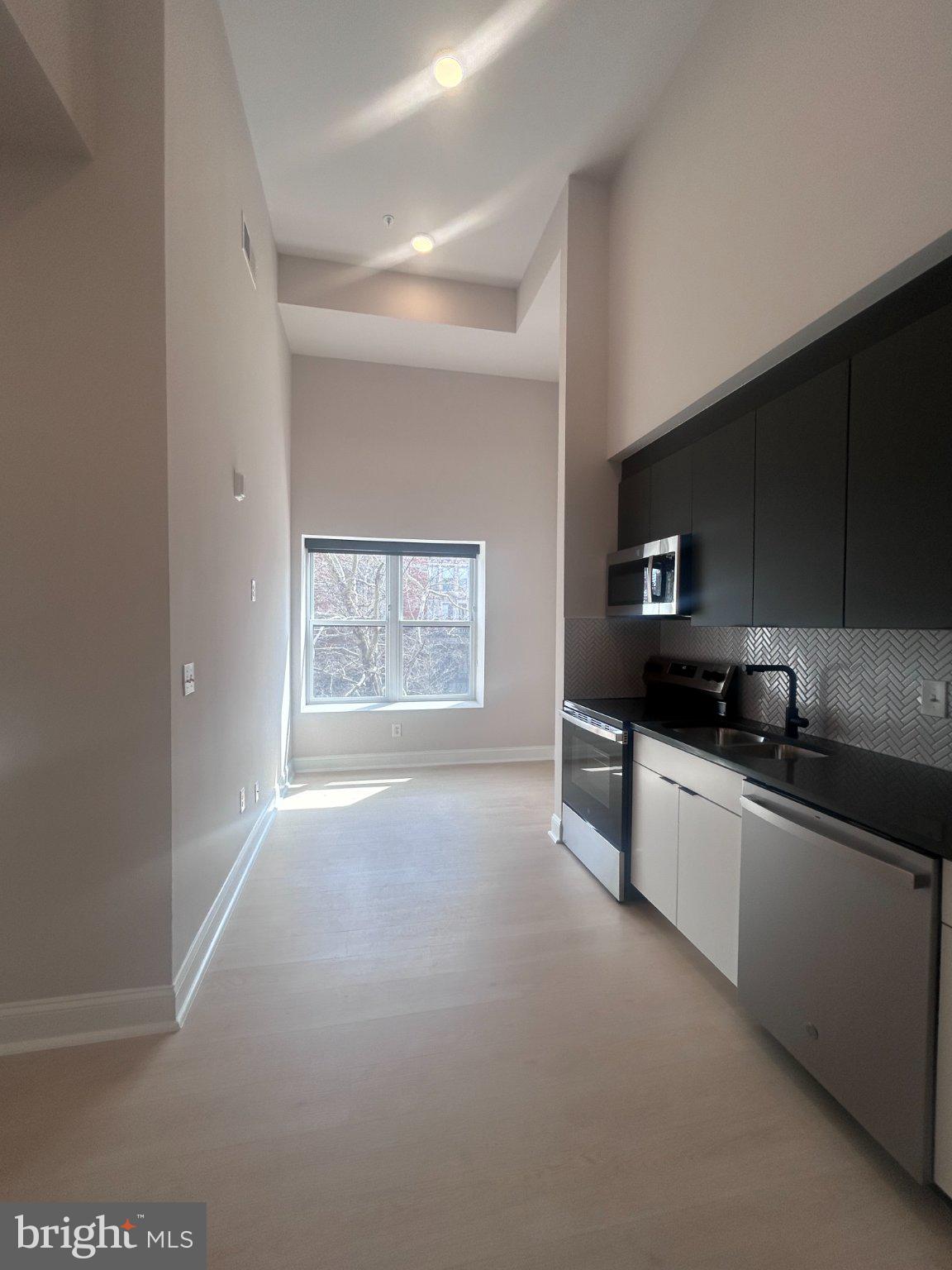 600 N Howard Street | Renovated 2BR w/ Home Office Flex + Courtyard | Mount Vernon ValueLive in a fully renovated building in the heart of Mount Vernon at 600 N Howard Street—where modern finishes meet one of Baltimore’s most walkable neighborhoods.These thoughtfully designed 2-bedroom, 1-bath apartments offer a flexible layout ideal for today’s lifestyle. The second bedroom works perfectly as a home office, guest room, or creative space, while the primary bedroom comfortably fits a full-size bed.Enjoy a bright, open living area, updated finishes, and the convenience of in-unit washer/dryer. The building also features a resident community room, gym, and shared courtyard with grill, creating additional space to relax and entertain beyond your apartment.Located just minutes from downtown, dining, and cultural attractions, this is a great opportunity to live in a modern, well-appointed building at an accessible price point.•       2 Bedrooms / 1 Bathroom•       Flexible second bedroom (office/guest space)•       Recently renovated building (2025)•       Washer/dryer in unit•       Community room + gym + courtyard with grill•       On-street and nearby parking availableAvailable now. 12–23 month lease options.Photos may be of a similar unit.