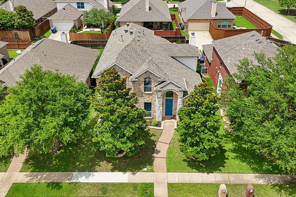 9004 Regal Oaks Drive