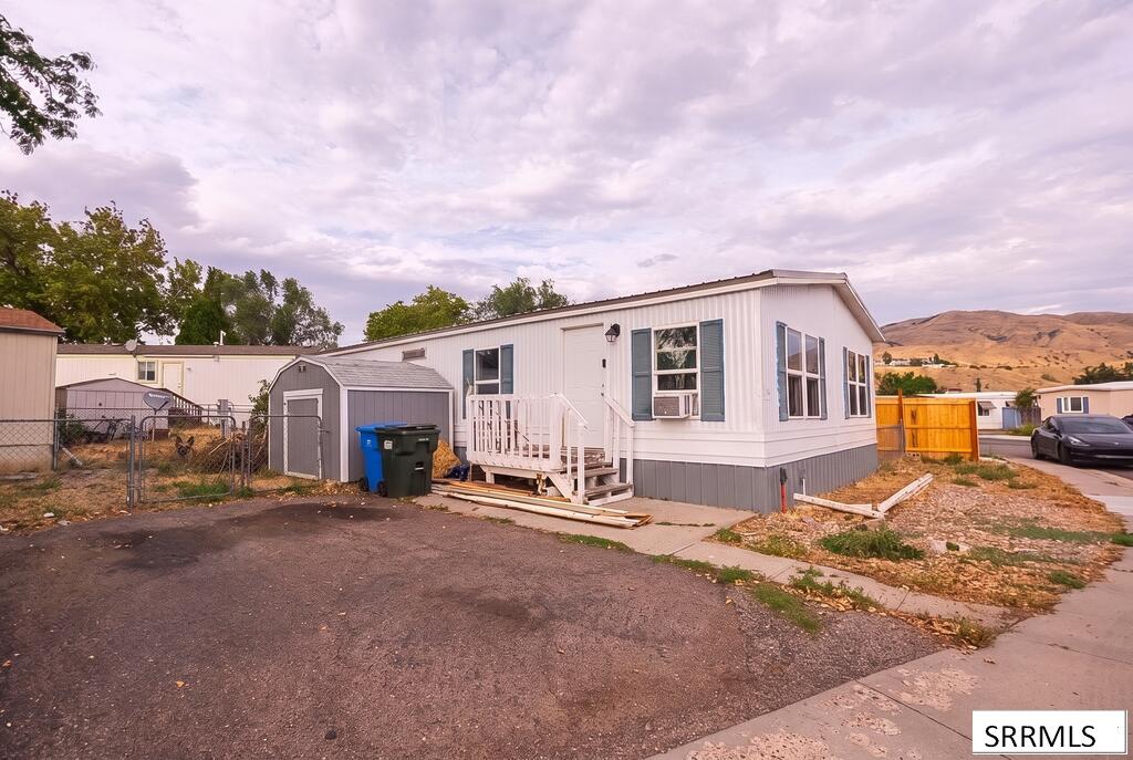 845 Barton Road116 
