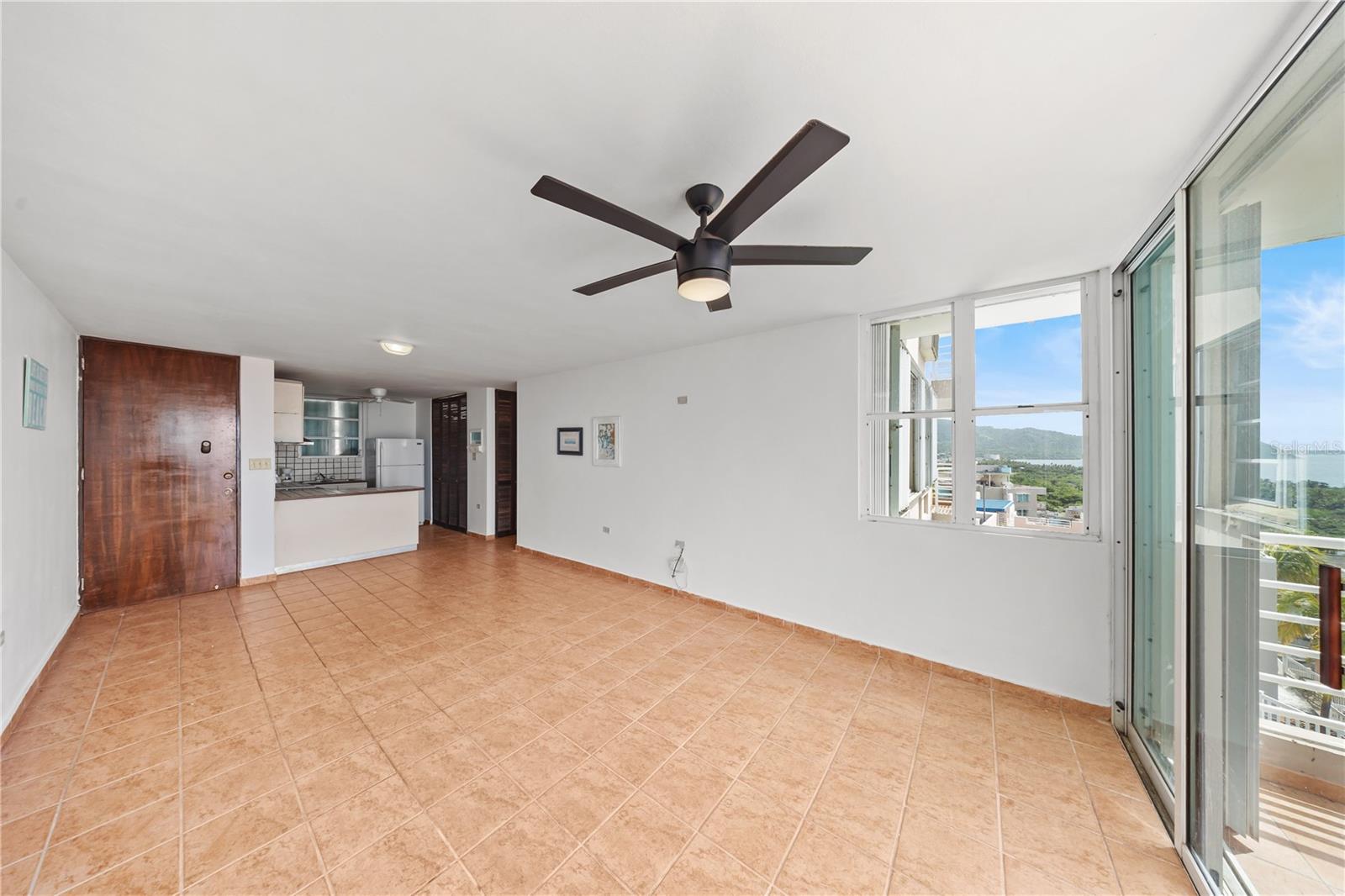 5015 Calle Punta Tuna 2006