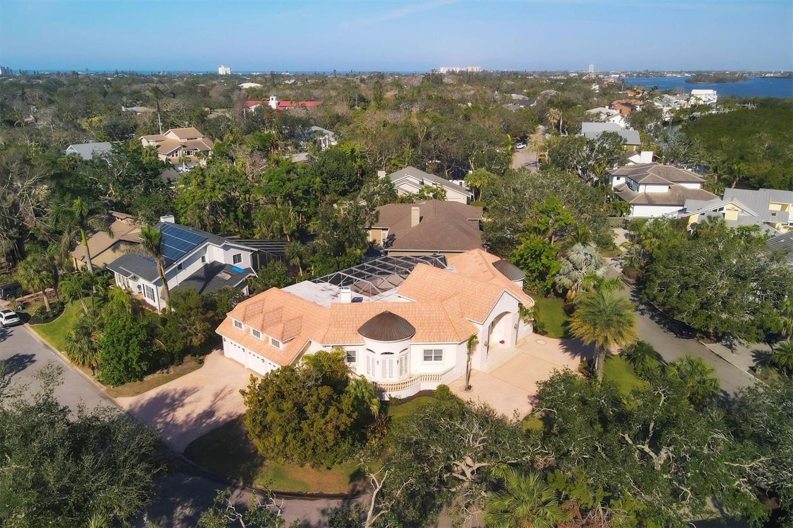 5331 Siesta Cove Drive, Sarasota, FL