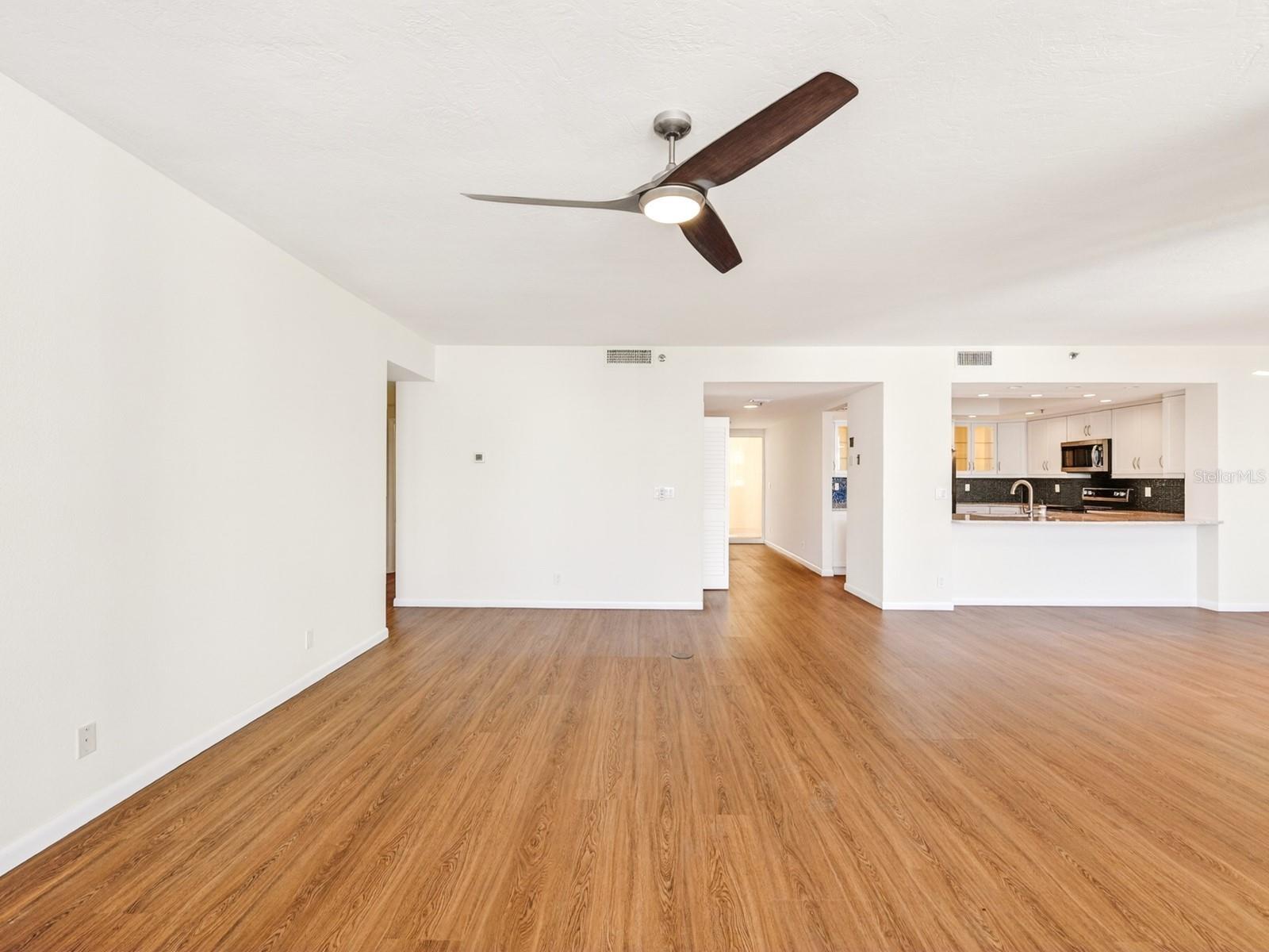 1255 N Gulfstream Avenue 1101