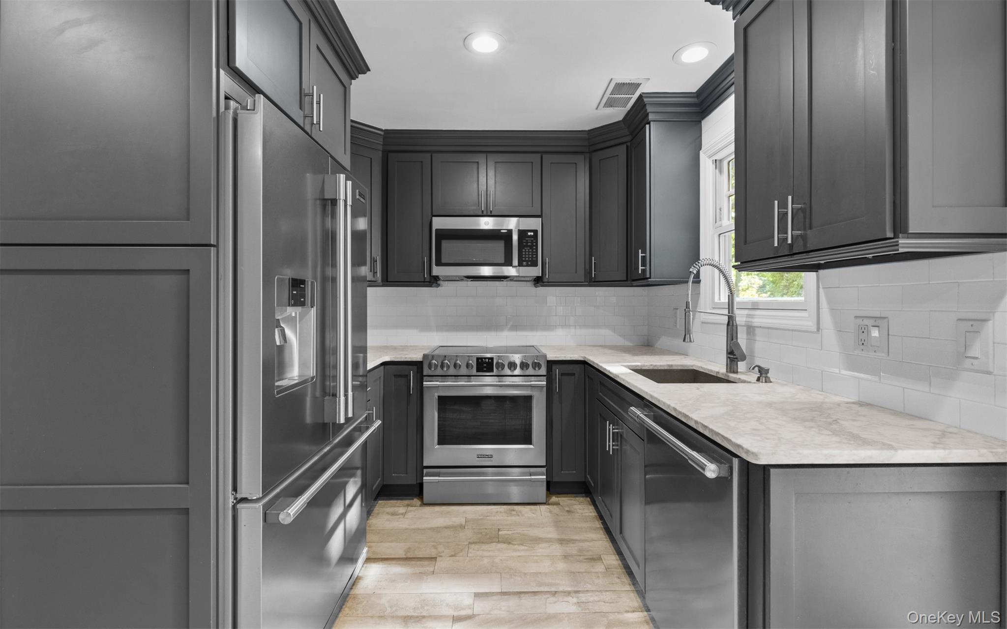 14 Taylor Commons 14