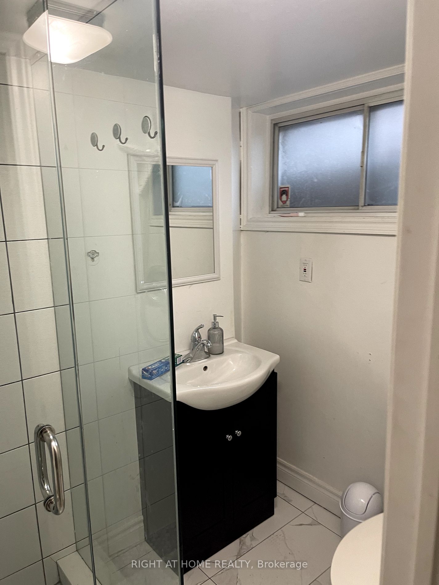 12 Foxley St Basemen