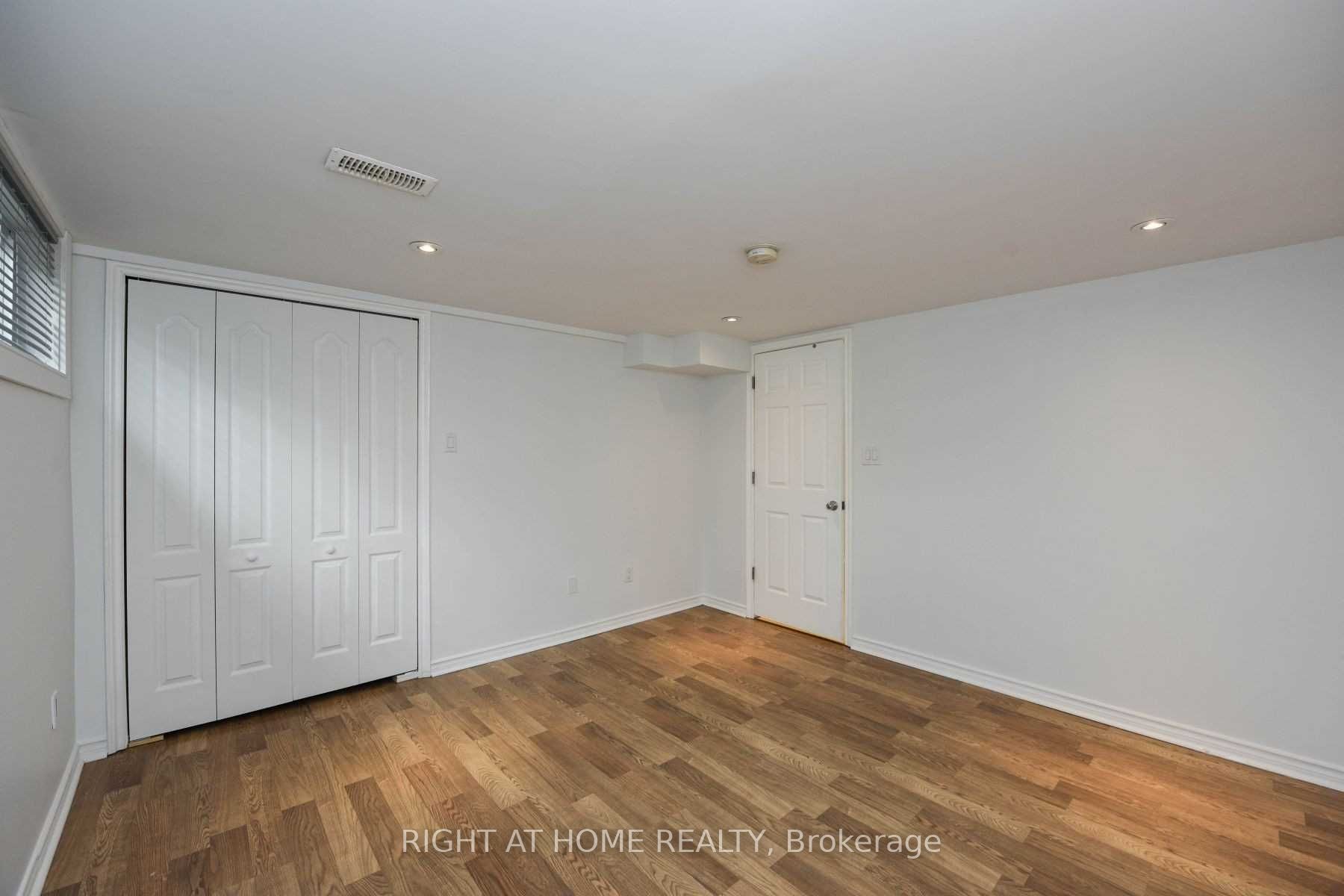 31 Griggsden Ave Lower