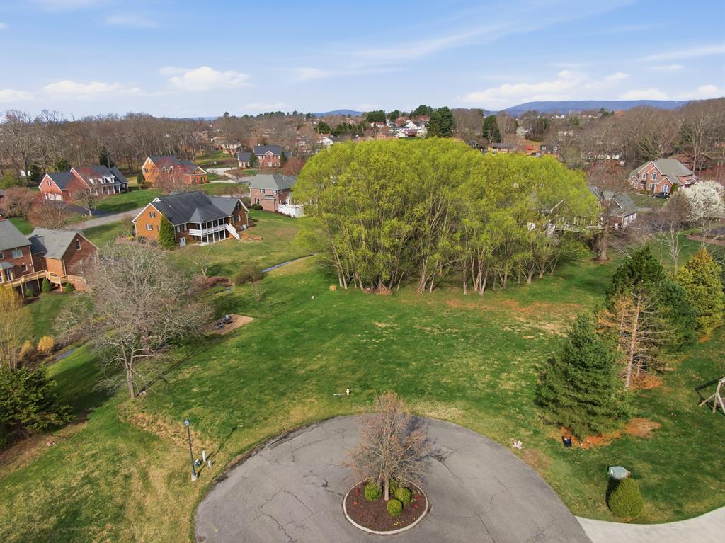 Build your dream home on this beautiful cul-de-sac lot nestled in one of Wytheville's most sought after neighborhoods. This property offers privacy while being conveniently located to all of towns amenities.