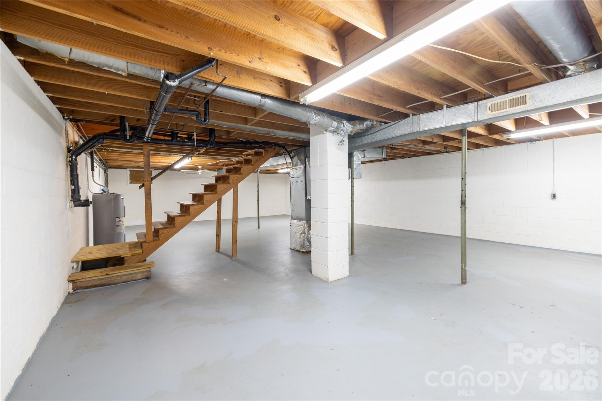 2209 Woodhurst Lane