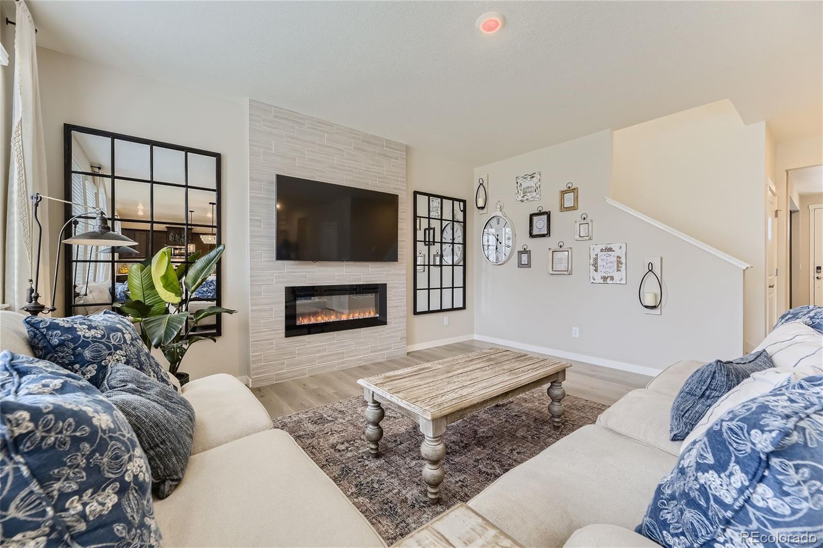 4889 Cattle Cross Trail