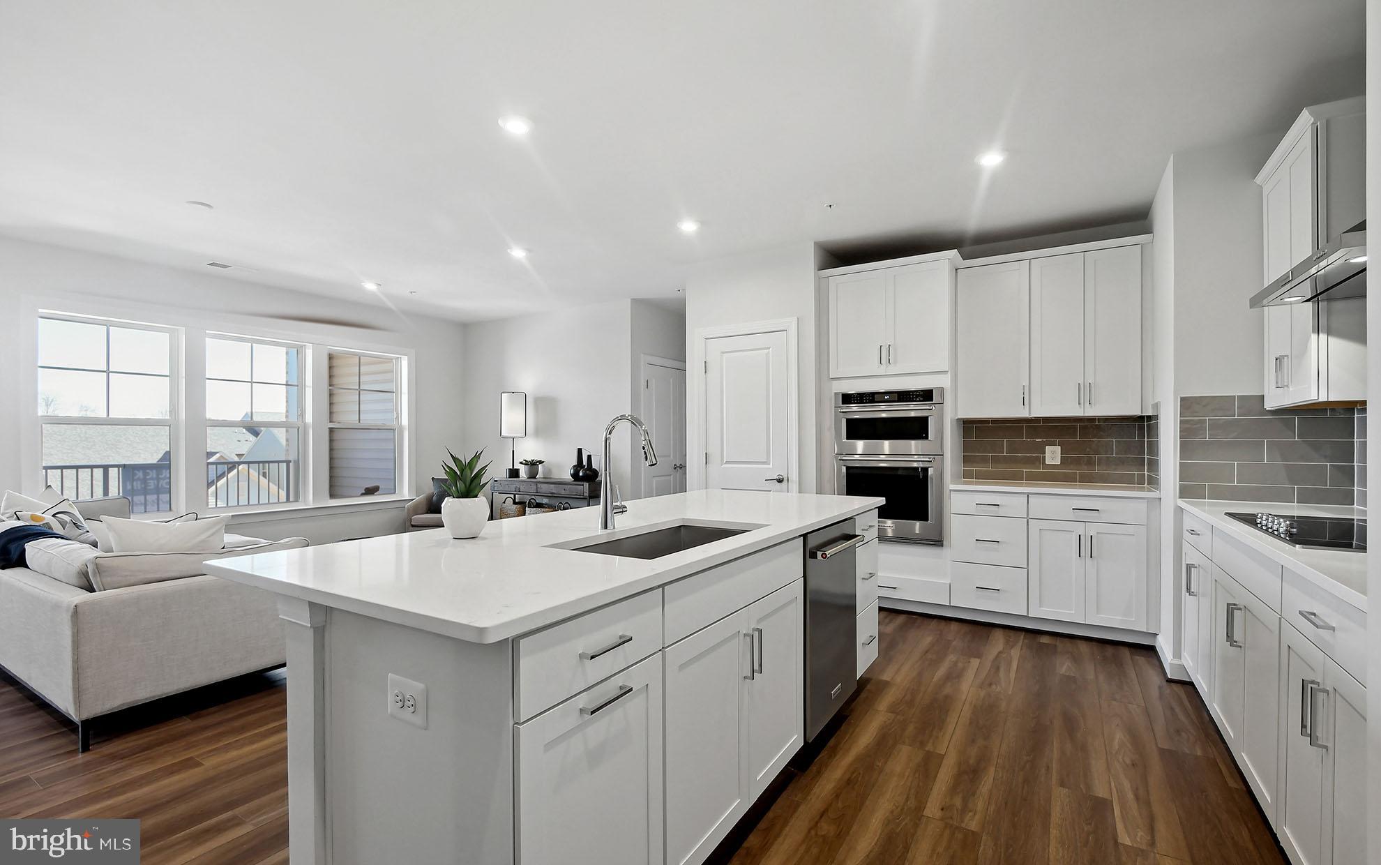 5810 Moonstone Way 401, Haymarket, VA 20169