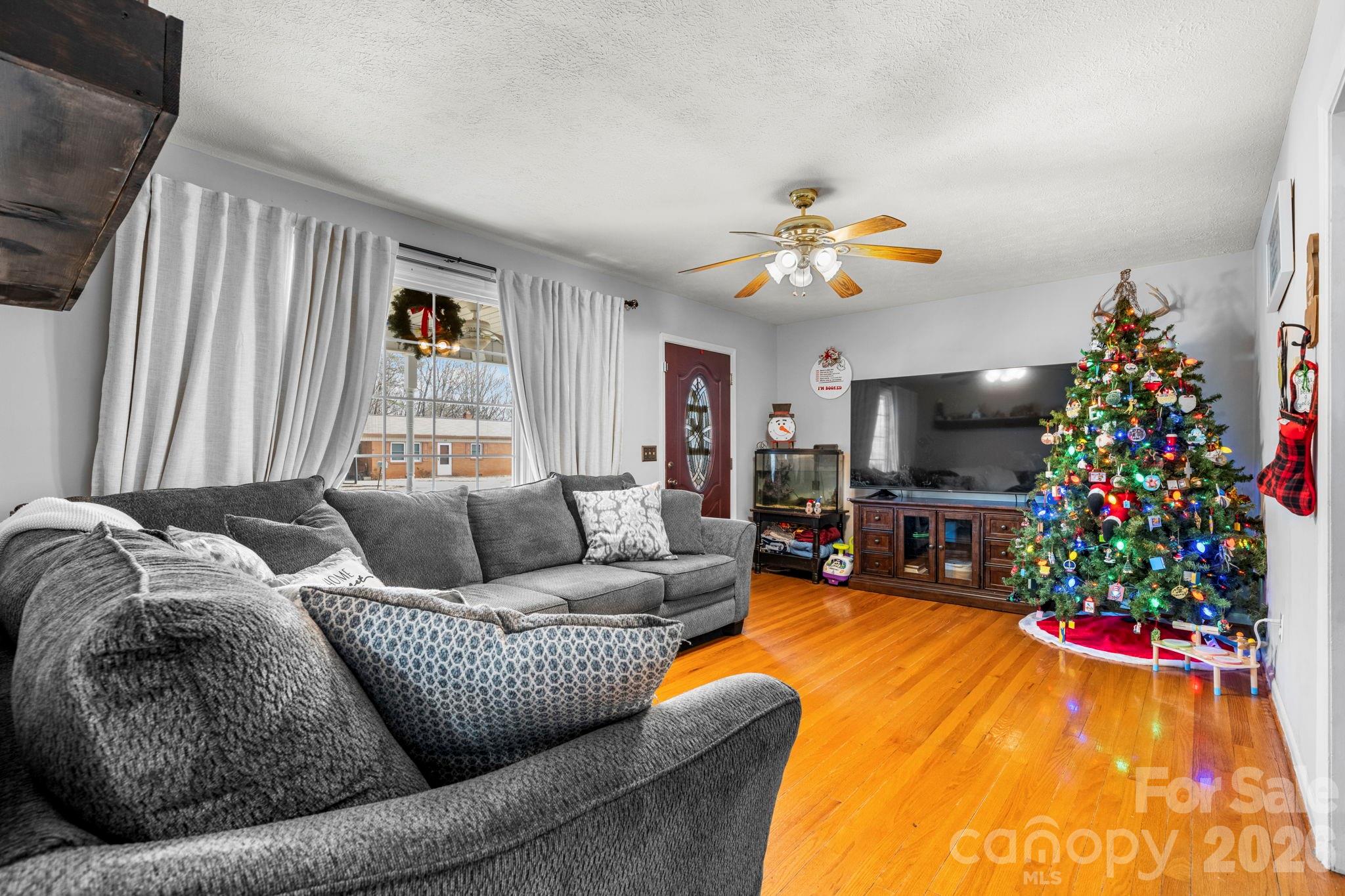 419 Hudson Heights