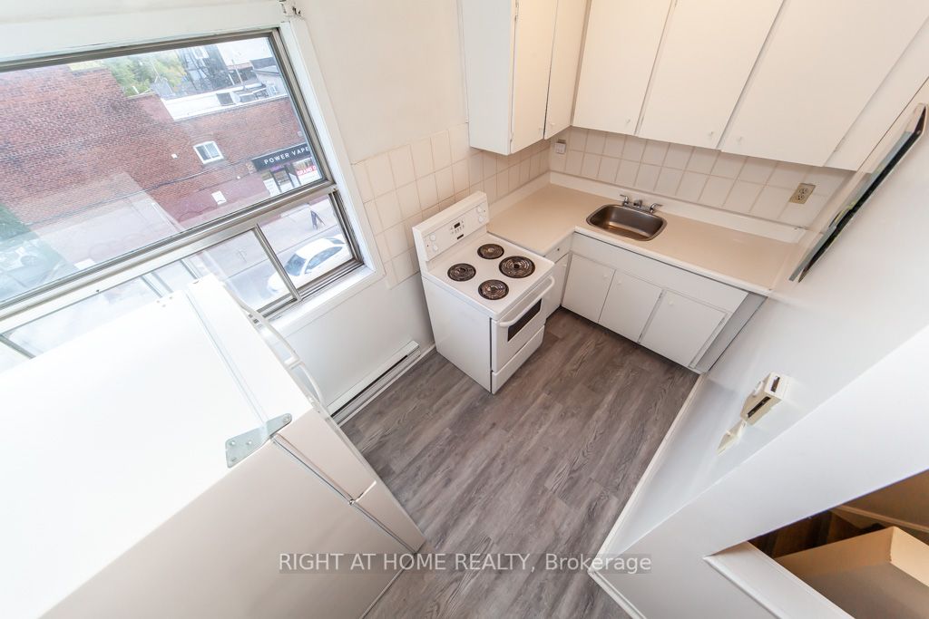638 Dufferin St 3