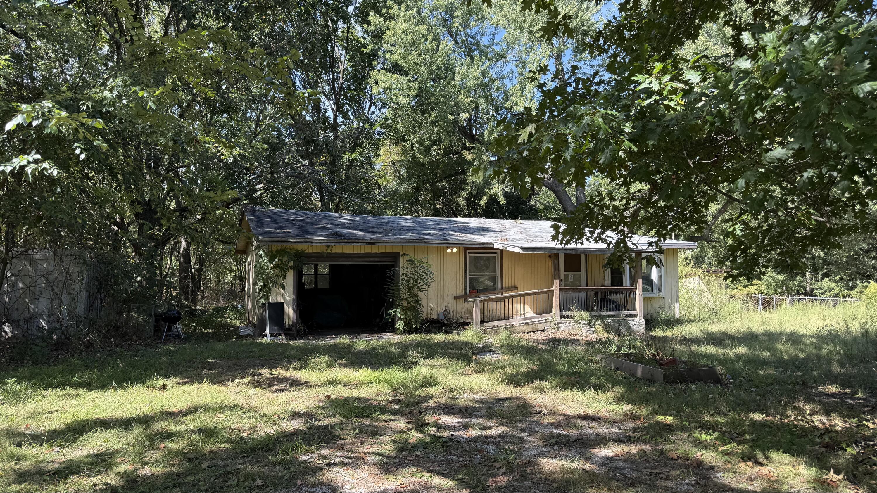 2813 N Farm Road 237